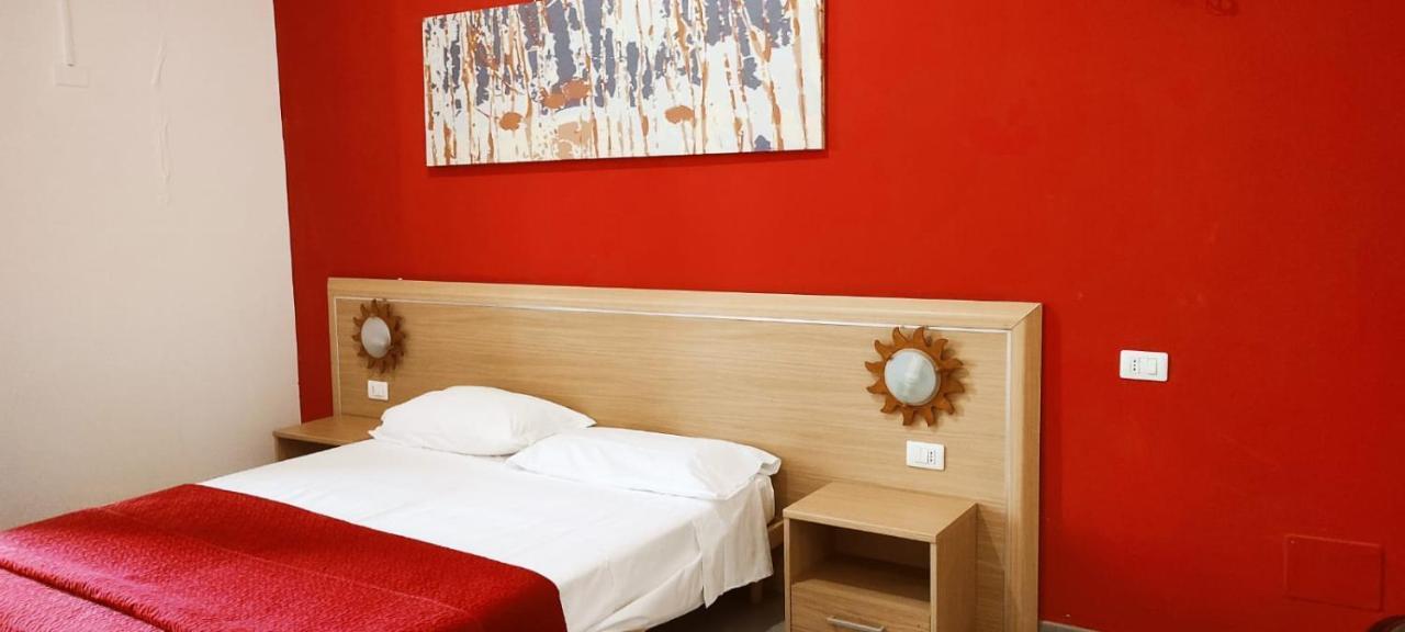Parco Degli Ulivi Hotel Mirabella Imbaccari Bagian luar foto
